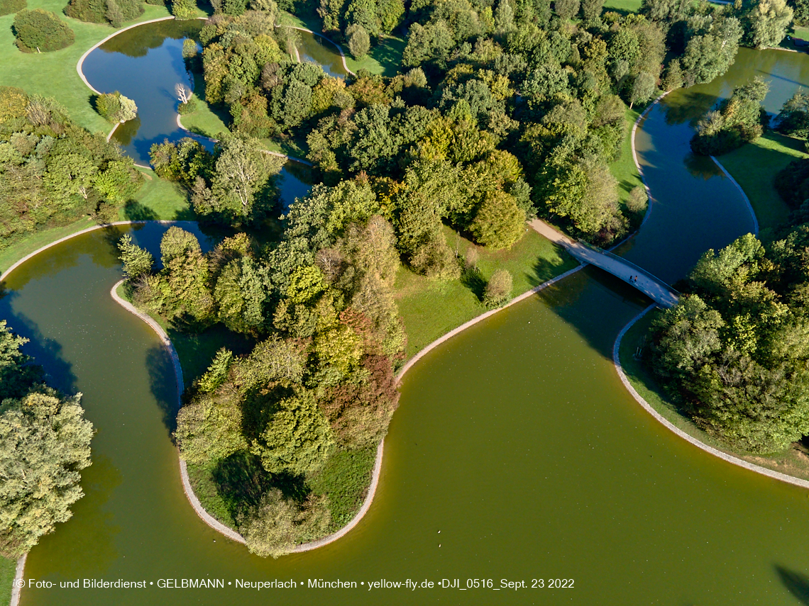 23.09.2022 - der Ostpark mir Biergarten und See in Neuperlach